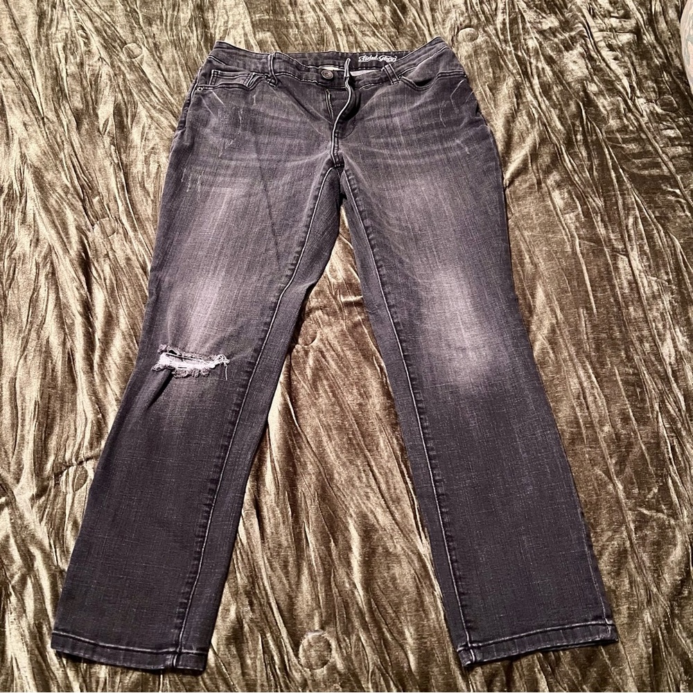 Faded Glory Women's Straight Leg Jeans in Dark Gray